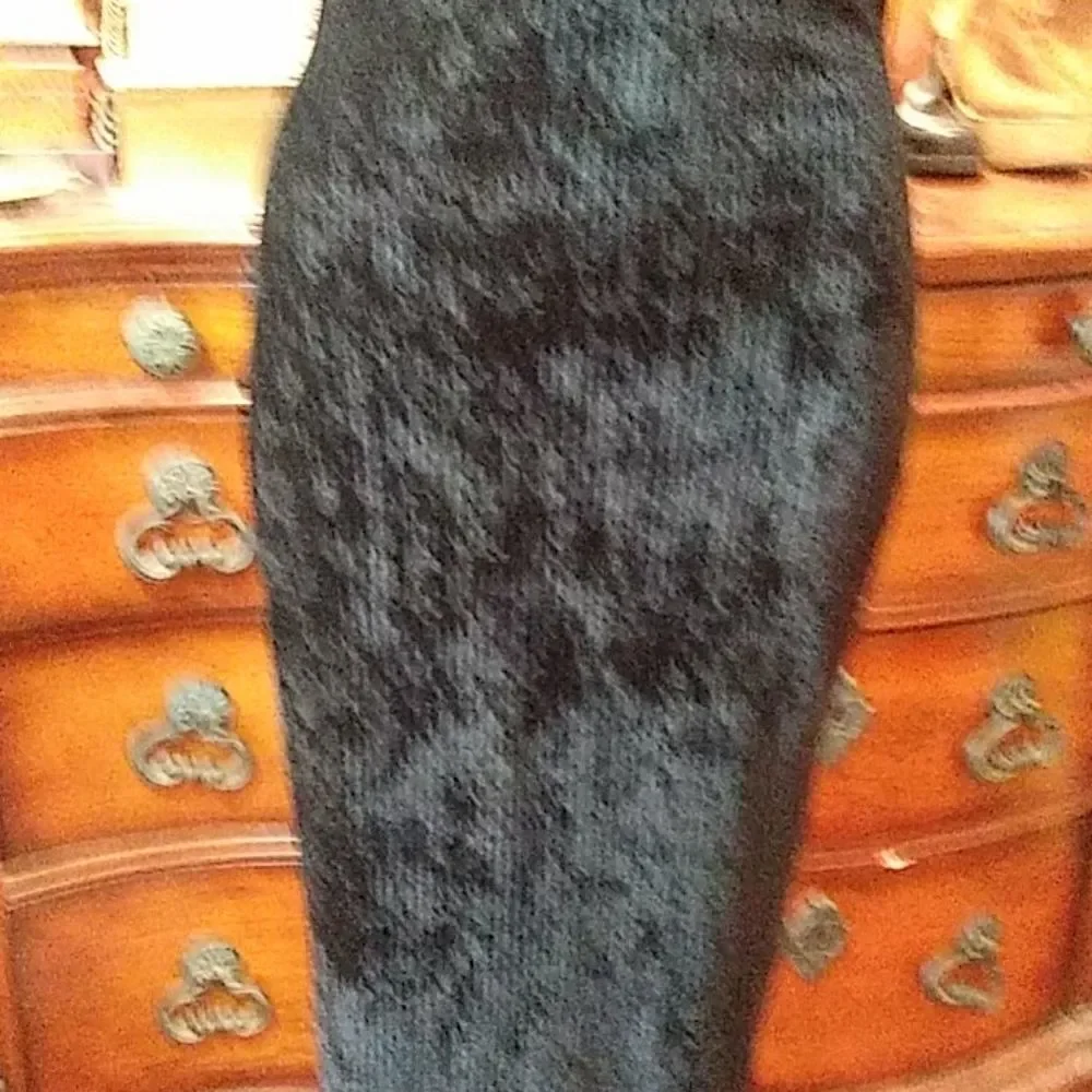 In charge. Dress.  - Picture 3 of 8